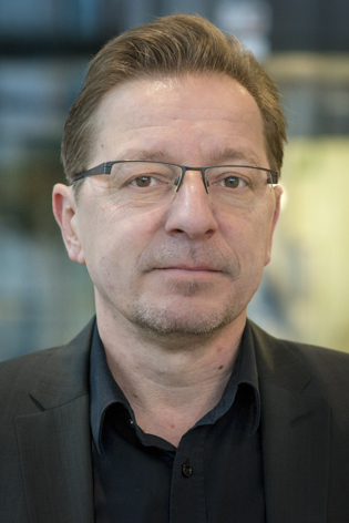 Dr. Steffen Zacharias